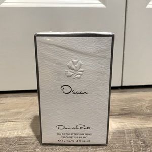 Oscar de la Renta purse spray